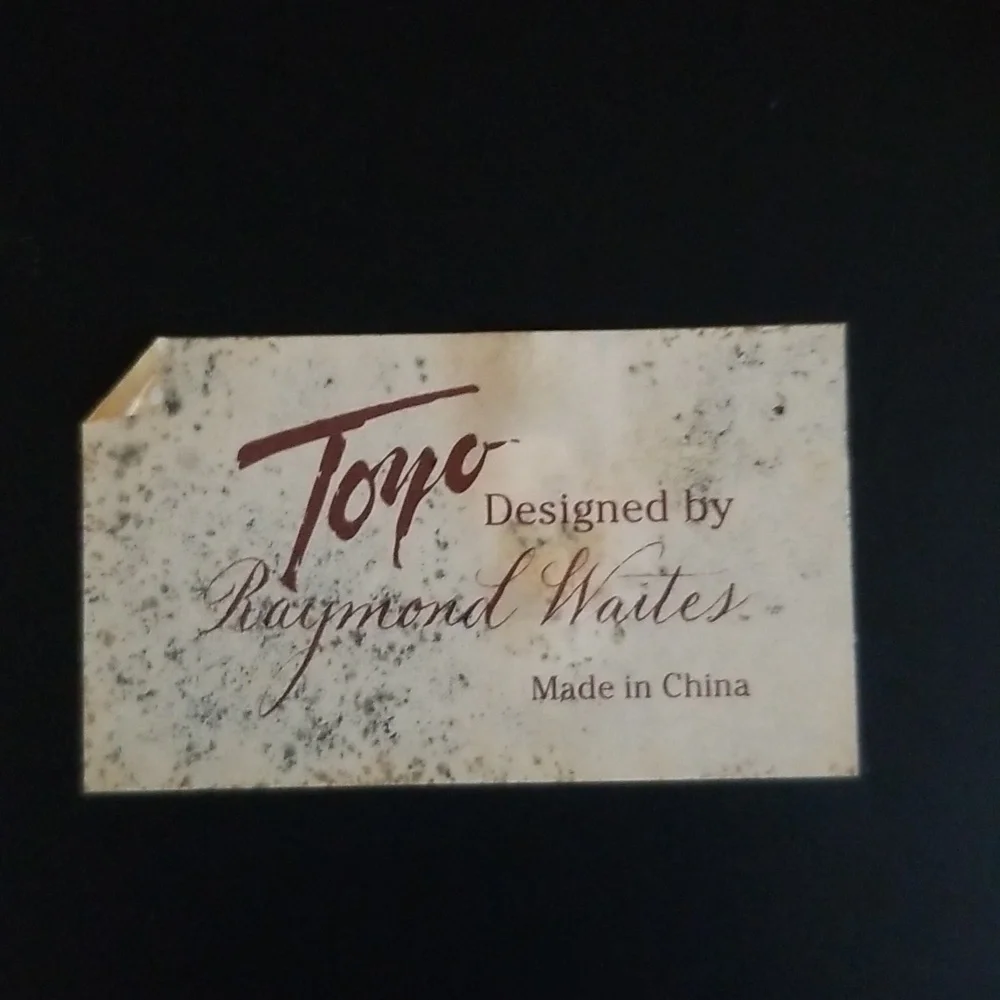 Raymond Waites for Toyo Decorative Footed Box